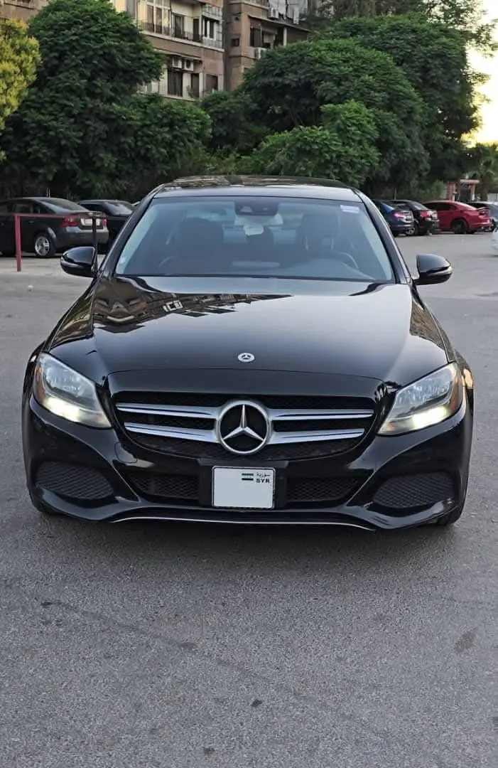 مرسيدس-بنز C-Class 2017 فخامة وأداء متميز - صورة 1