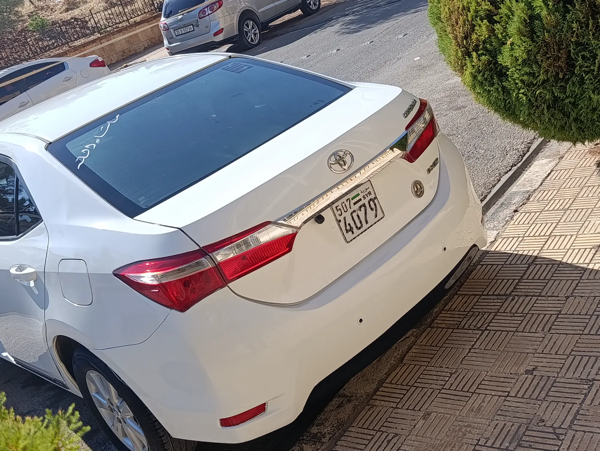 تويوتا كورولا 2015 بحالة ممتازة - صورة 9