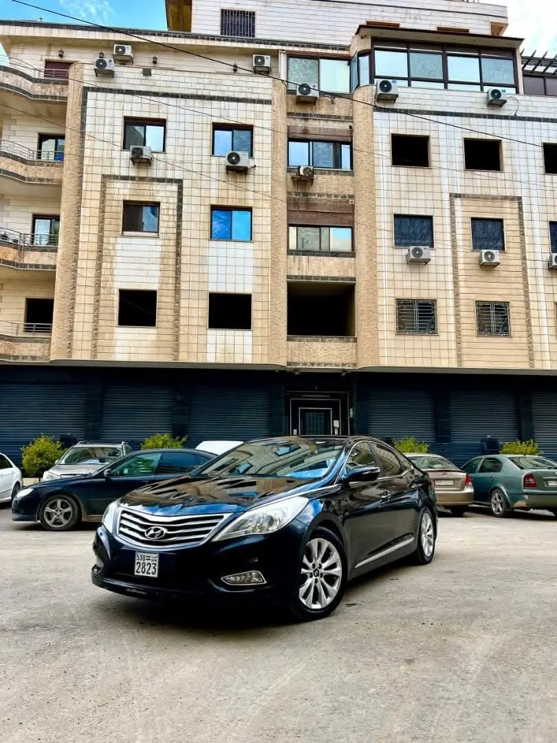 هيونداي أزيرا 2012 بحالة ممتازة