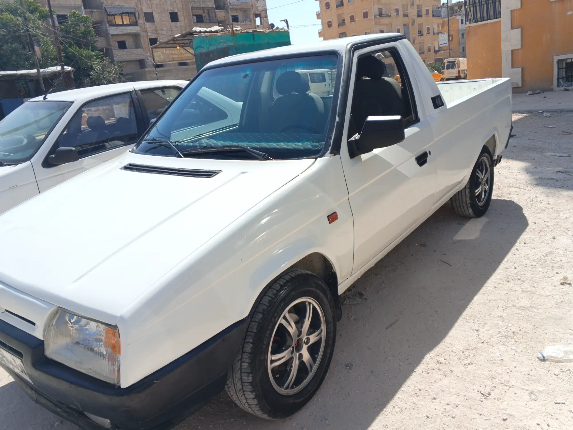 سكودا فافوريت 1993 شاحنة عملية واقتصادية - صورة 3