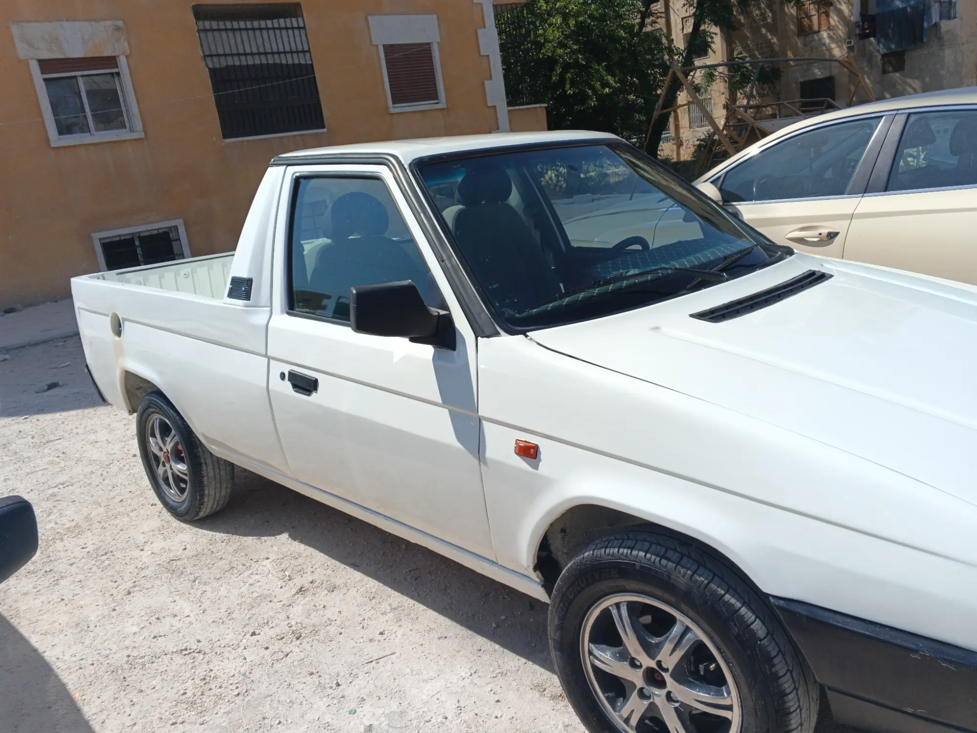 سكودا فافوريت 1993 شاحنة عملية واقتصادية - صورة 4