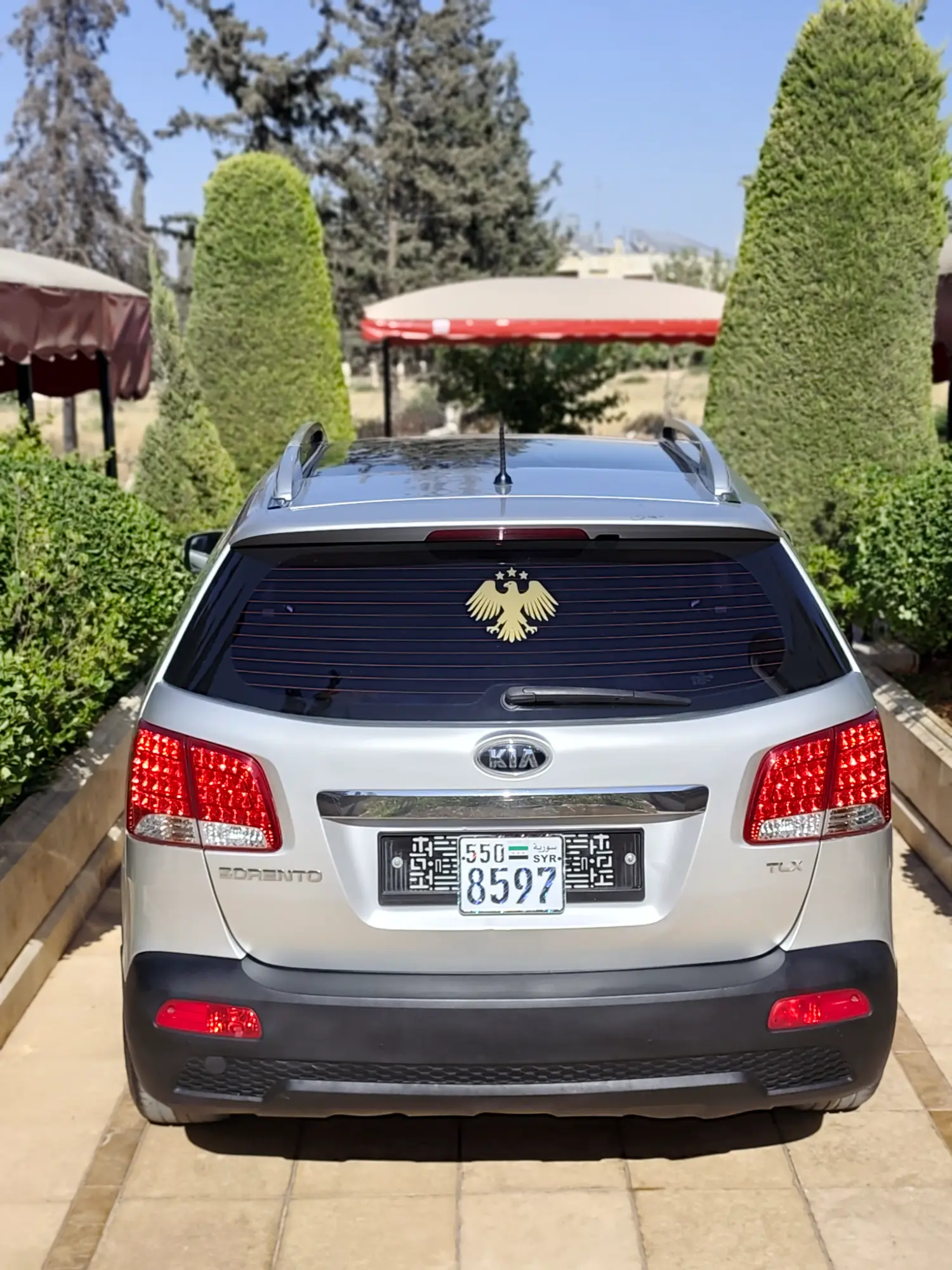 كيا سورينتو 2010 - SUV عملية بحالة جيدة - صورة 10