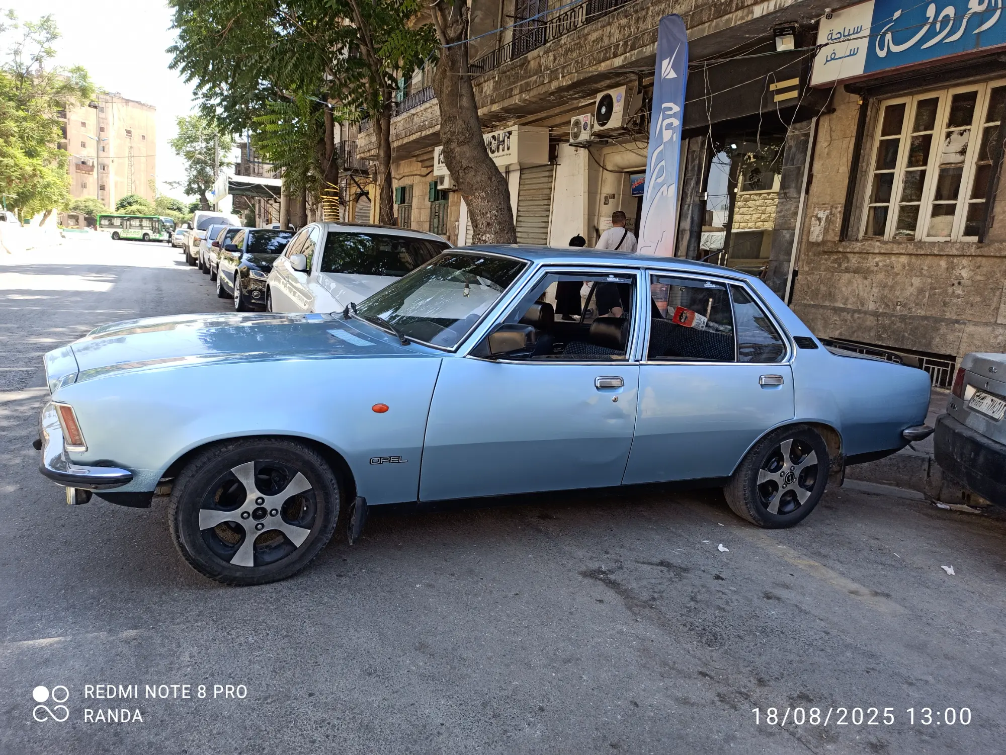 أوبل ريكورد 1977 كلاسيكية بحالة جيدة - صورة 3