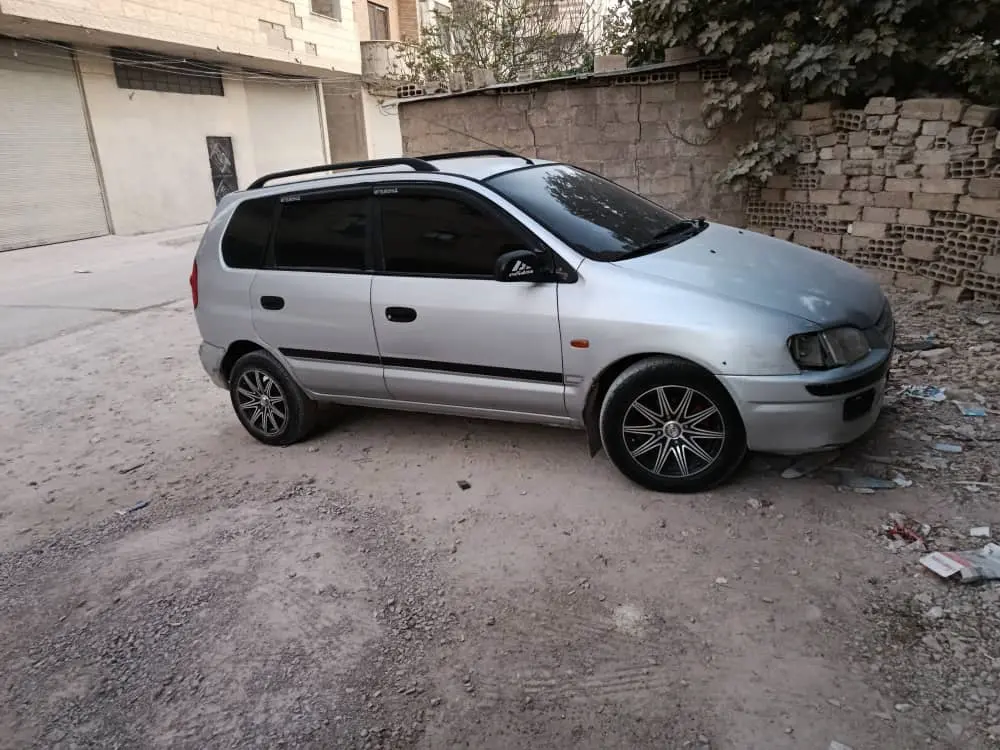 مستوبيشي سبيستار 2002 بحالة جيدة وعملية - صورة 2