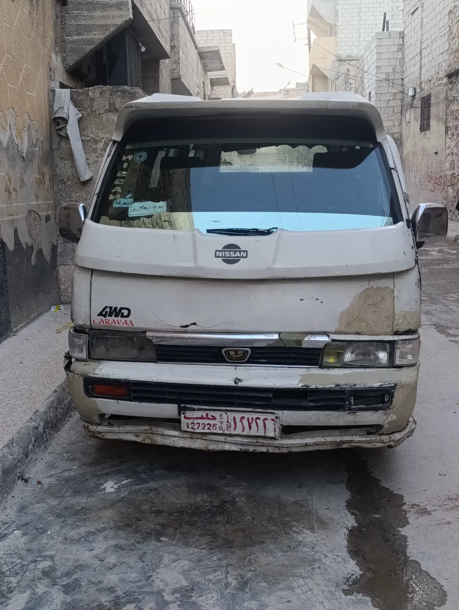 نيسان فانيت 1993 بحالة جيدة للبيع - صورة 1