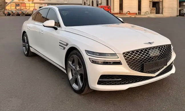 جينيسيس G80 موديل 2023 الفاخرة بحالة ممتازة - صورة 6