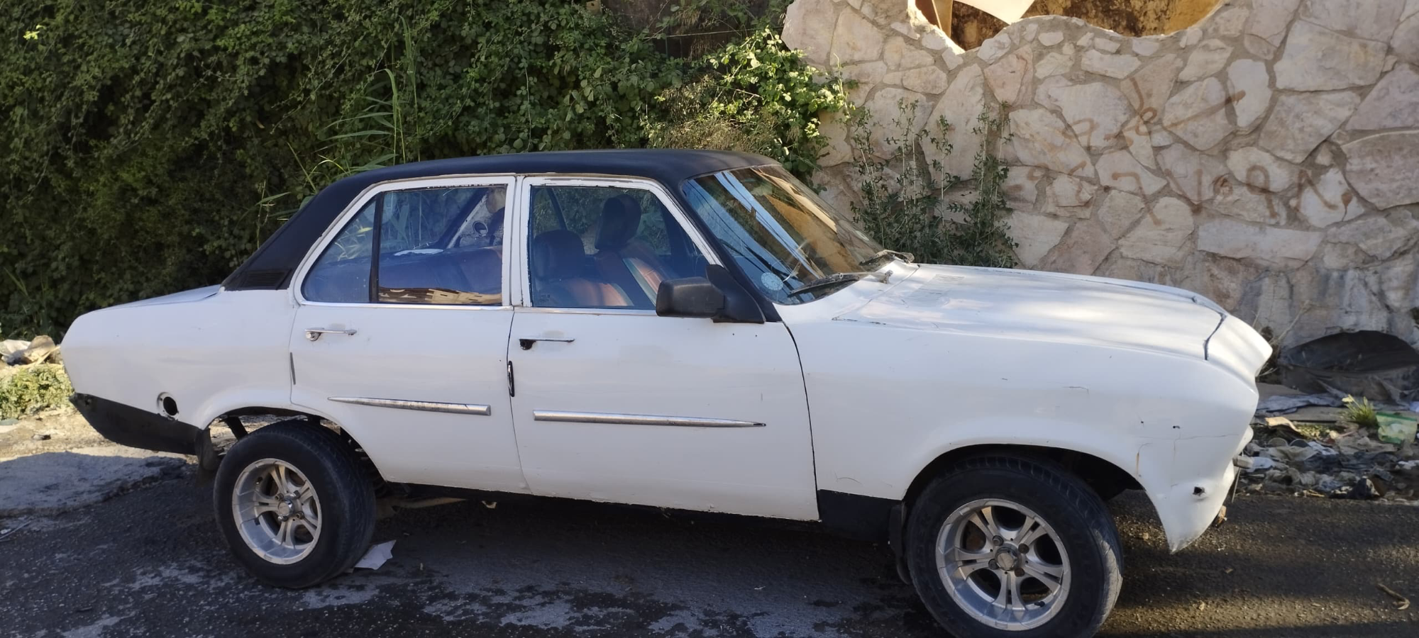 بيكان 1600 كلاسيكية موديل 1974 بحالة جيدة - صورة 10