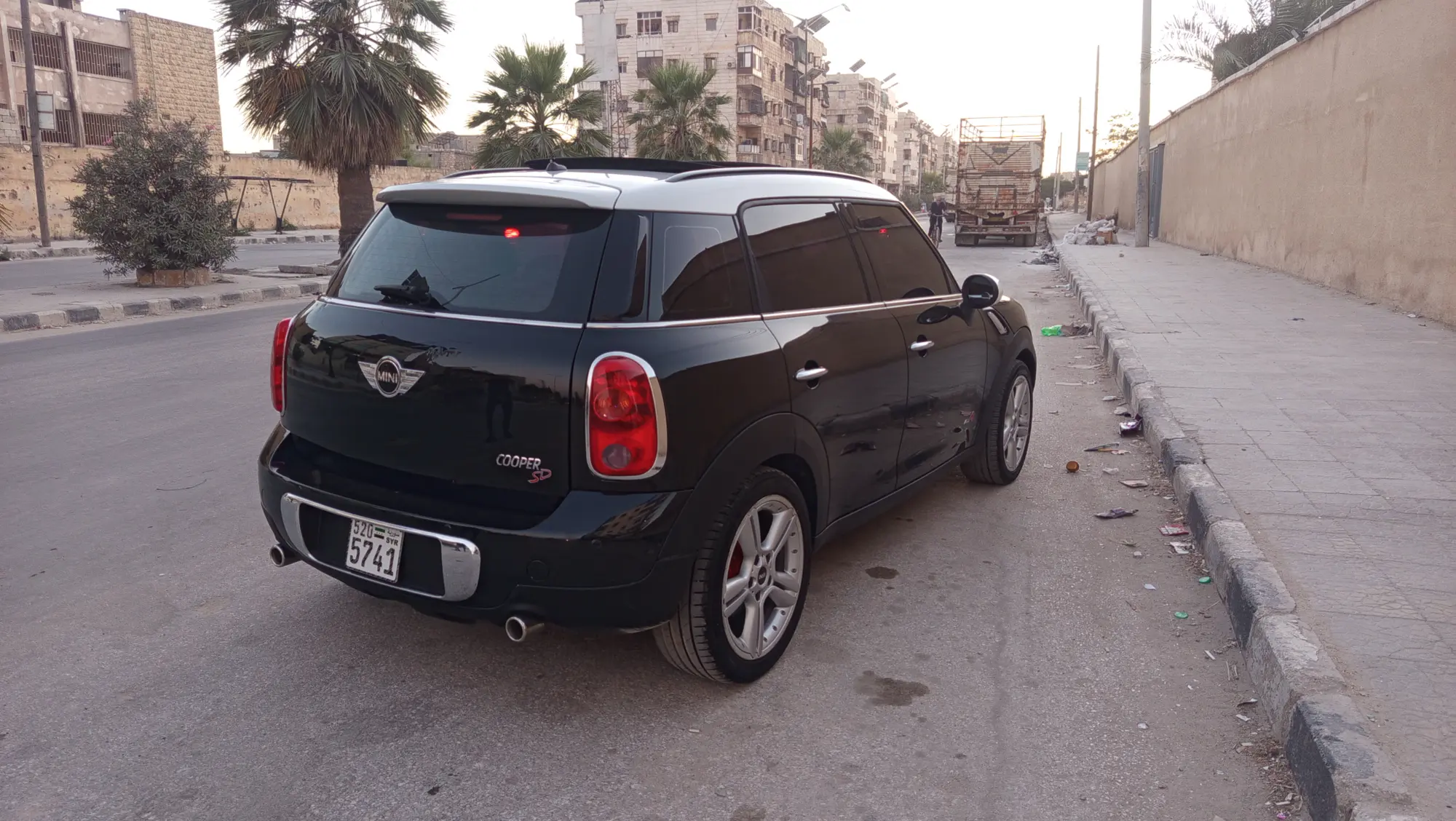 ميني كانتري مان 2013 بحالة ممتازة - صورة 7