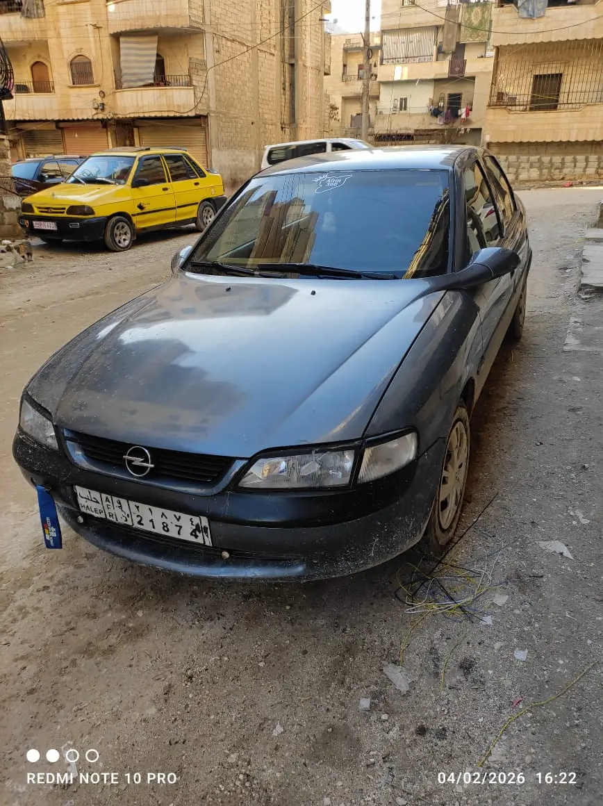 أوبل فيكترا 2003 سيدان بحالة جيدة - صورة 1