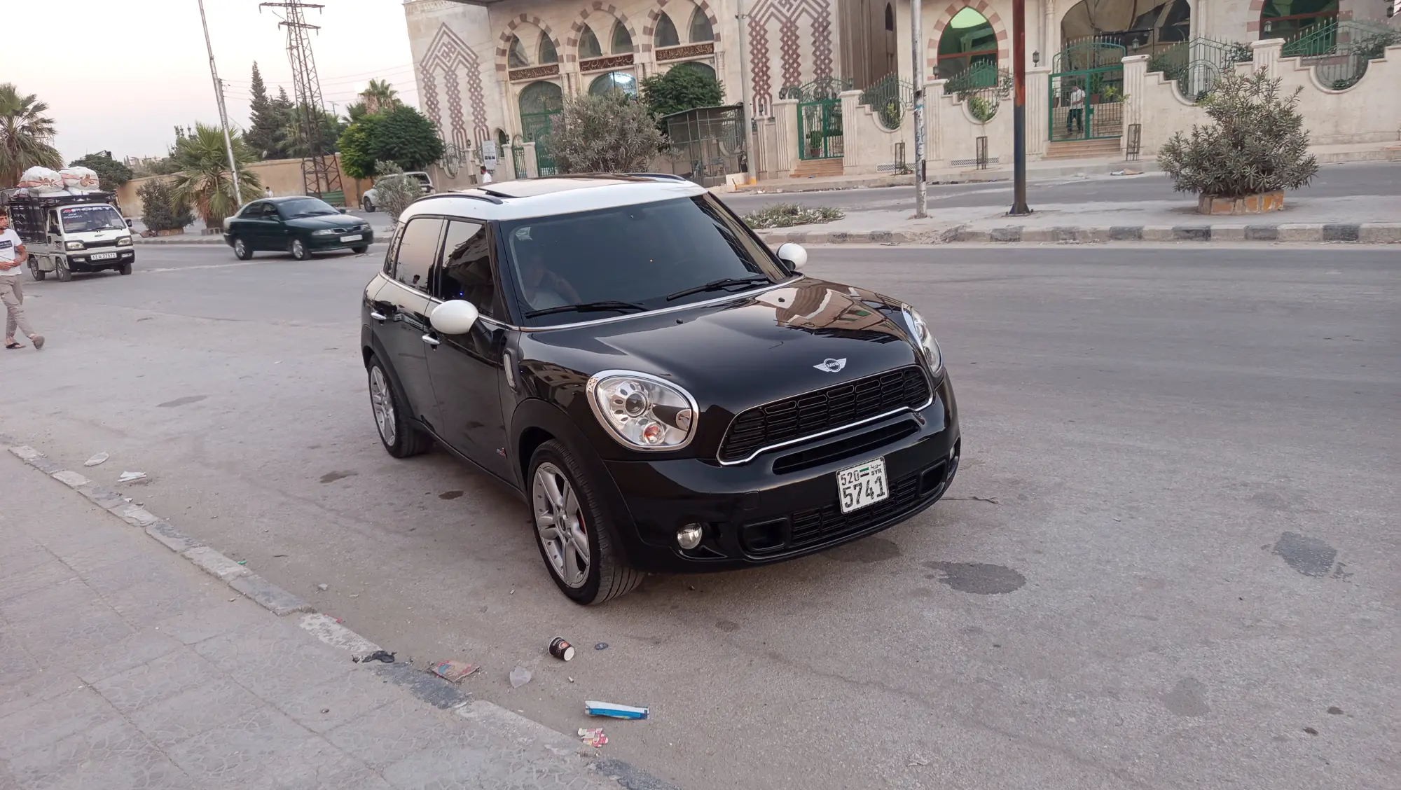ميني كانتري مان 2013 بحالة ممتازة - صورة 4