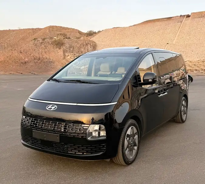 هيونداي ستاريا 2024 بحالة الوكالة - صورة 16