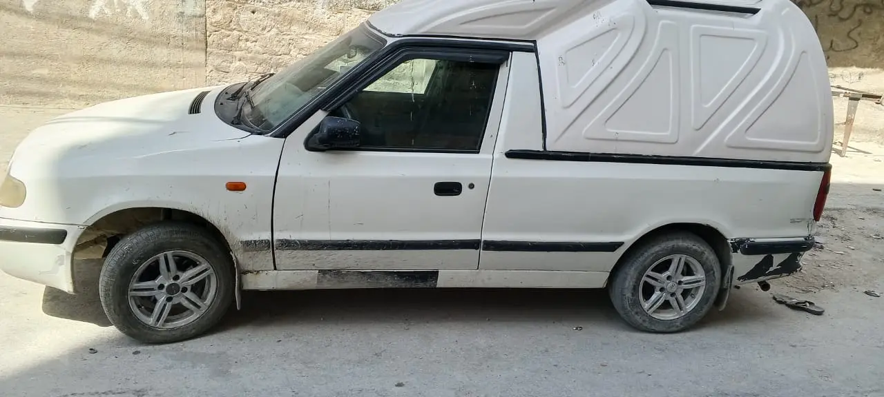سكودا فيليشيا 1998 - سيارة عملية للنقل - صورة 1