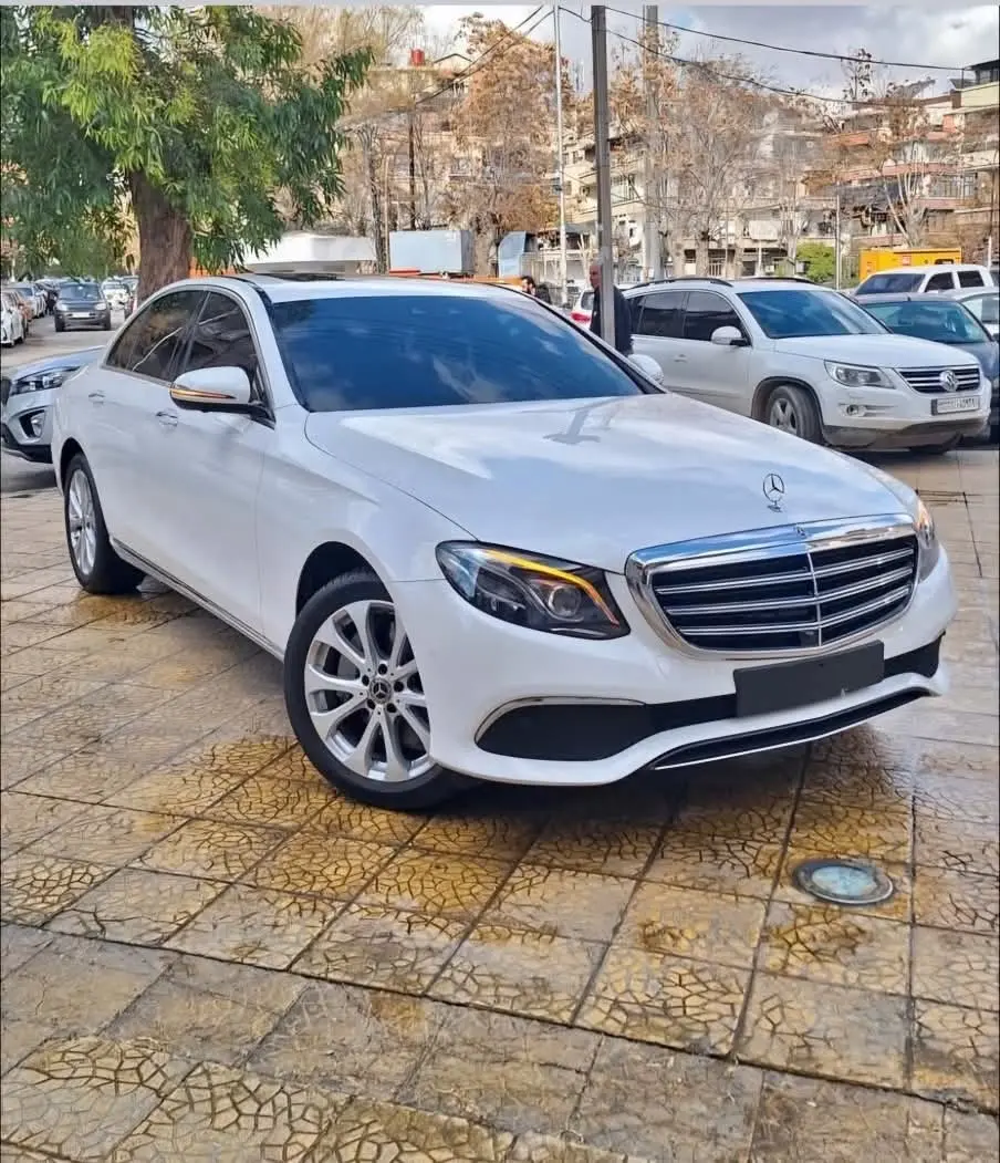 مرسيدس-بنز E-Class 2019 بحالة ممتازة