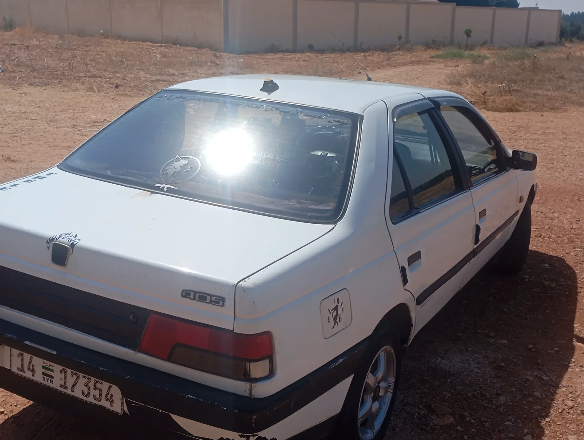 بيجو 405 موديل 2006 بحالة جيدة - صورة 3