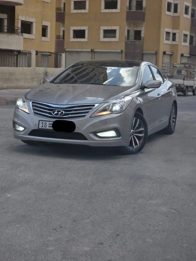 هيونداي أزيرا 2012