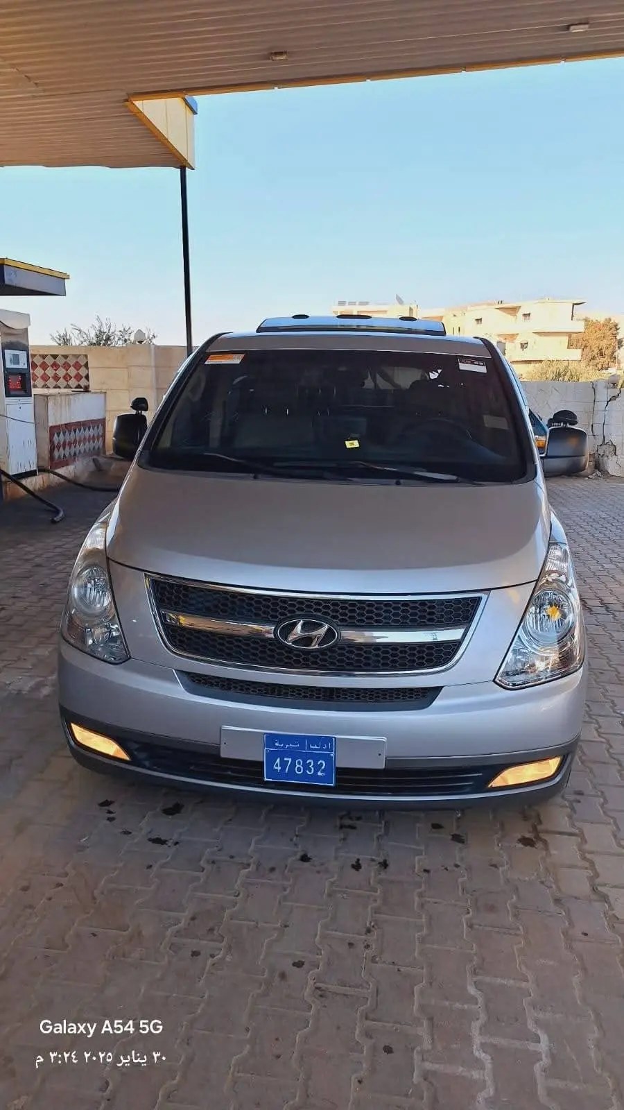 هيونداي H-1 موديل 2008 بحالة جيدة