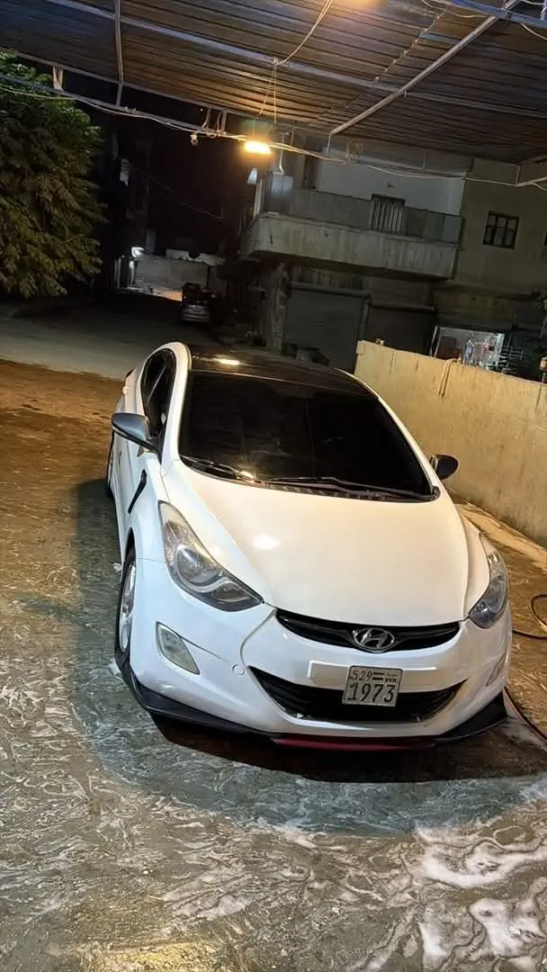 هيونداي إلنترا 2012 بحالة ممتازة