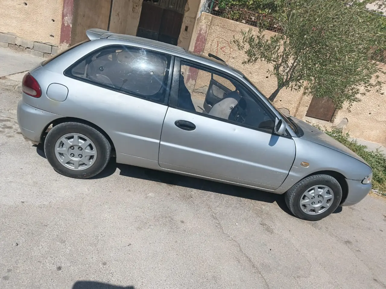 هيونداي أكسنت 1993 بحالة جيدة - صورة 5
