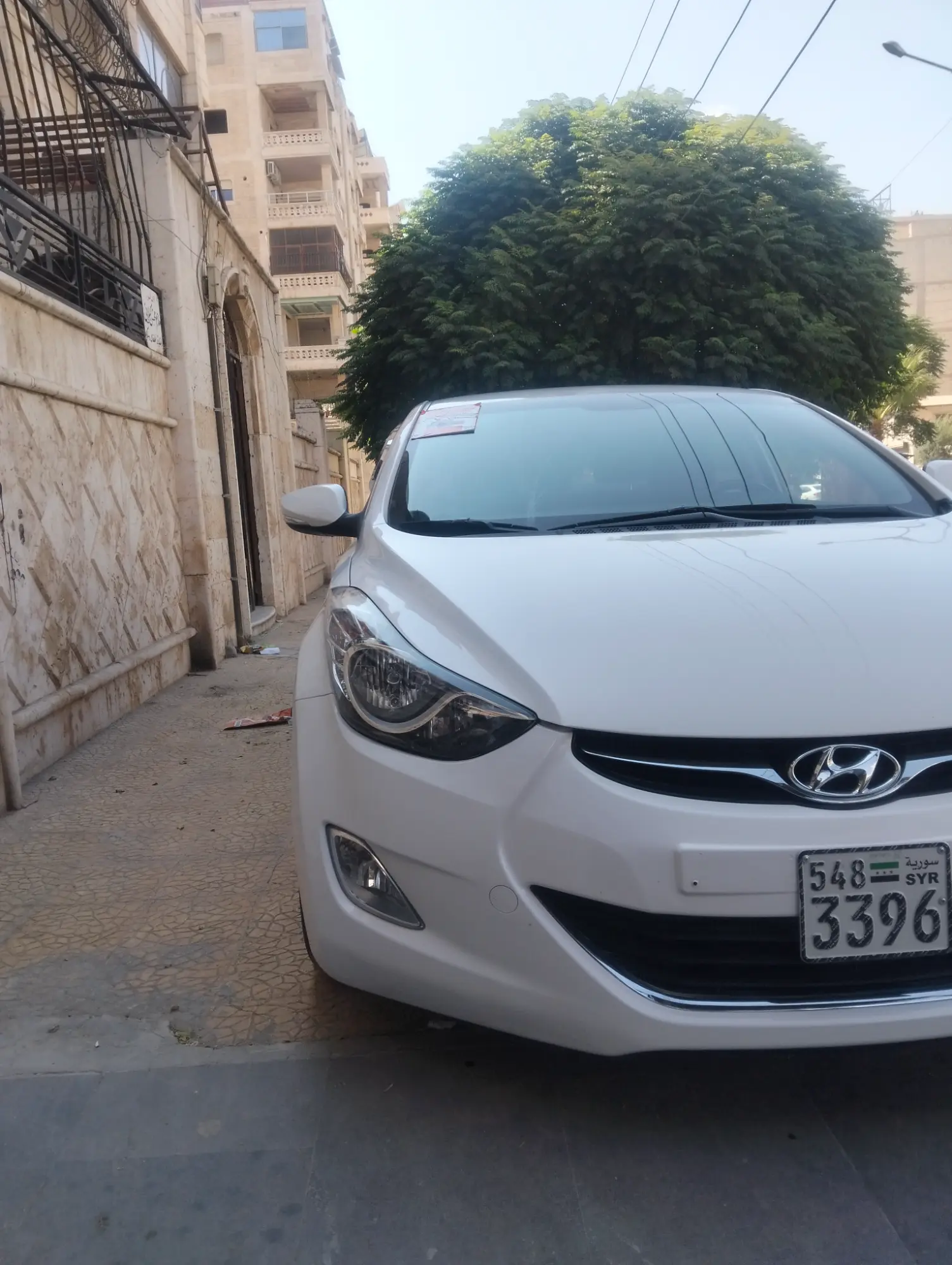هيونداي إلنترا 2012 بحالة ممتازة - صورة 2