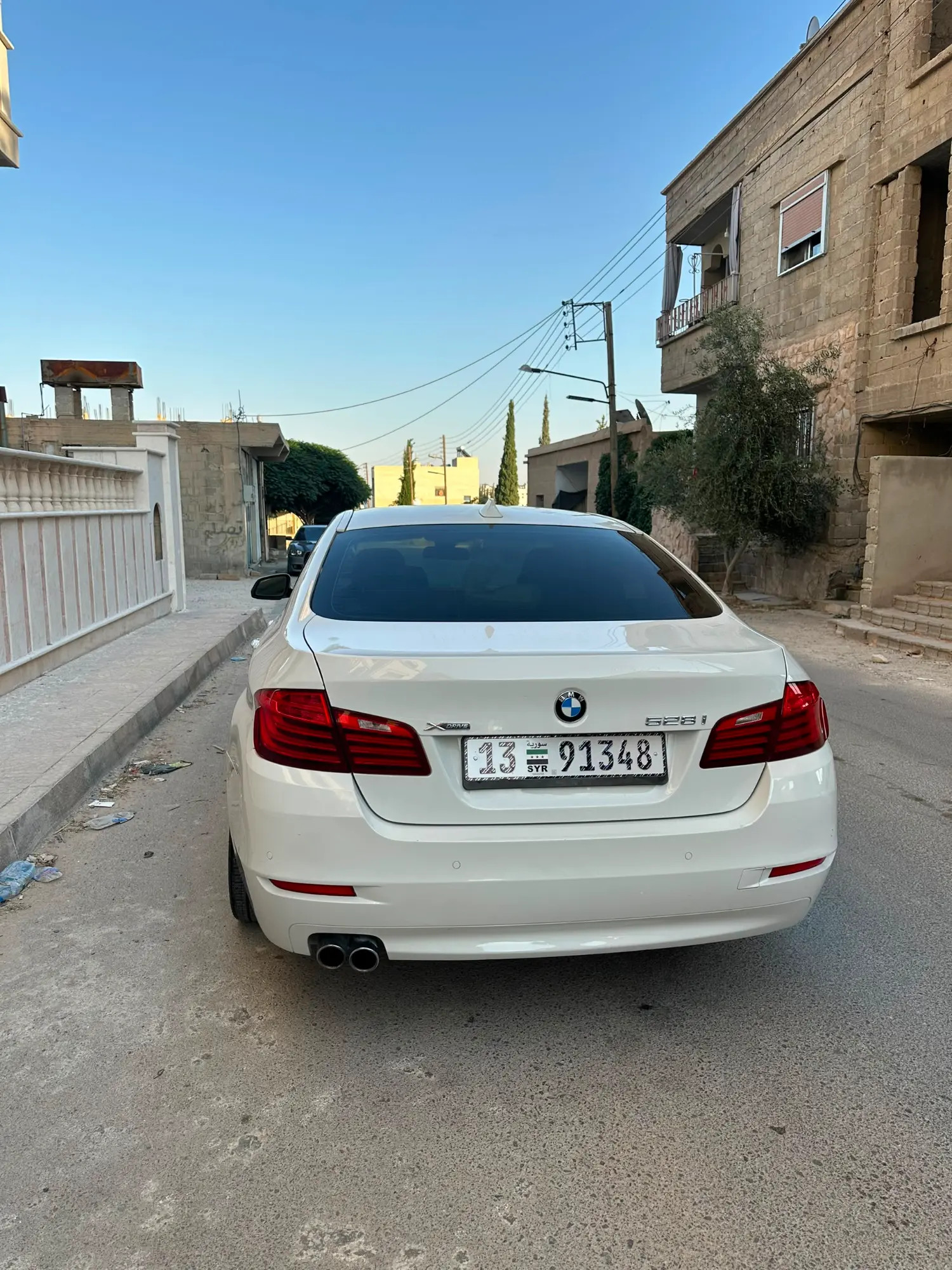 بي إم دبليو 528i موديل 2014 بحالة ممتازة - صورة 2