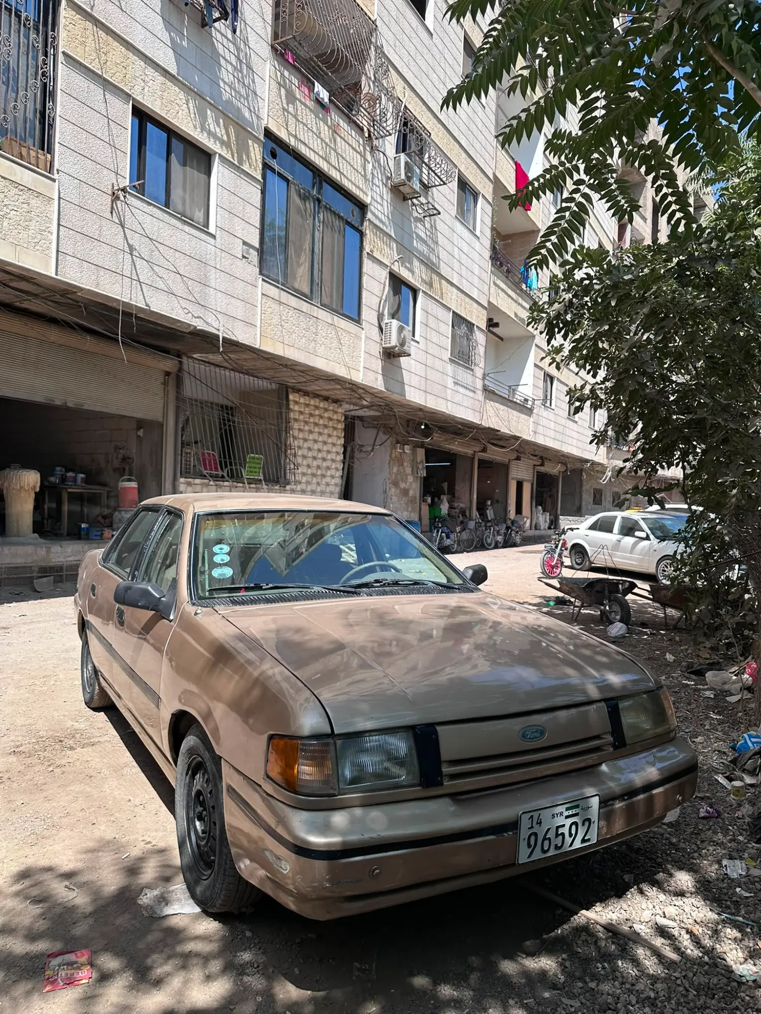 من المالك مباشرة للبيع فورد تيمو ١٩٩٢ اربعة سلندر  - صورة 2