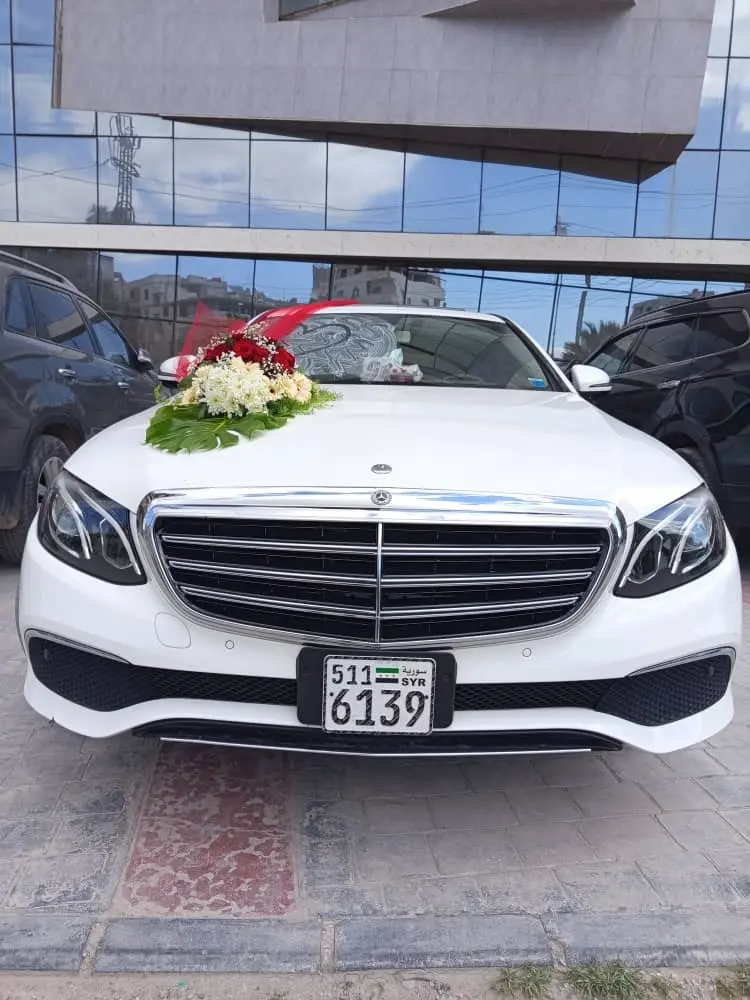 مرسيدس-بنز E-Class 2018 بحالة ممتازة وفخامة لا تضاهى - صورة 4