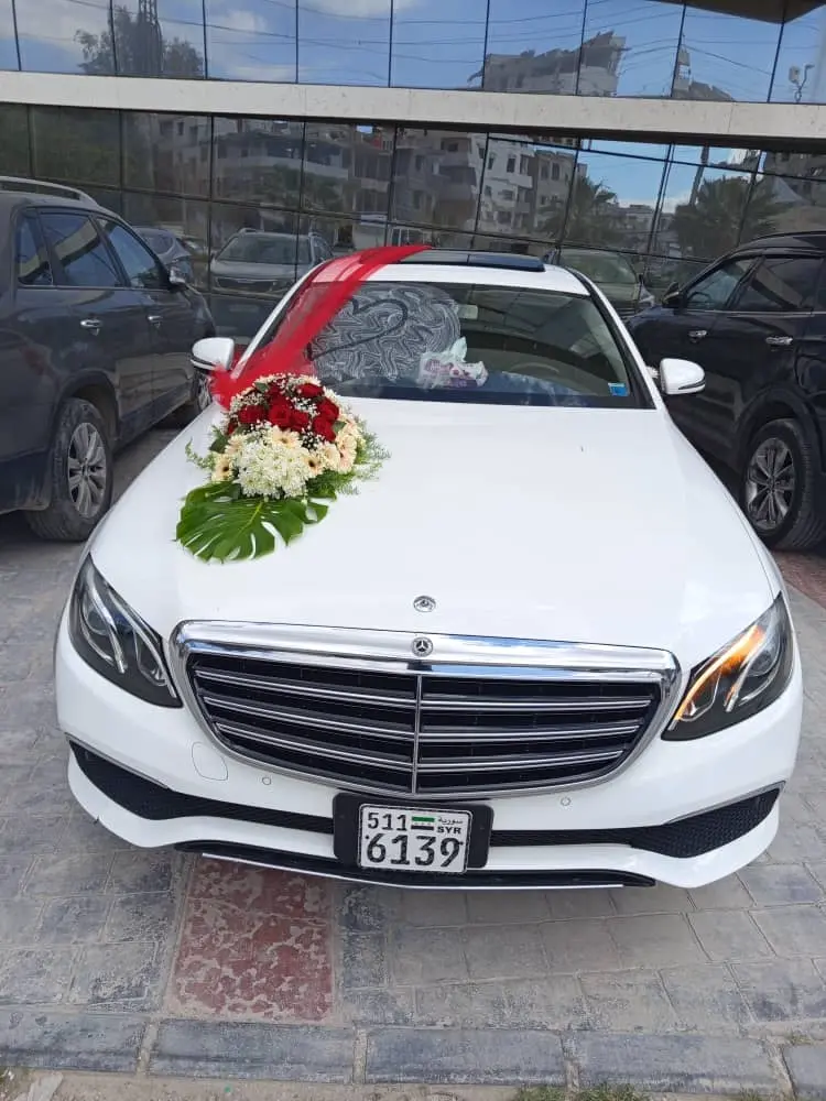 مرسيدس-بنز E-Class 2018 بحالة ممتازة وفخامة لا تضاهى - صورة 6