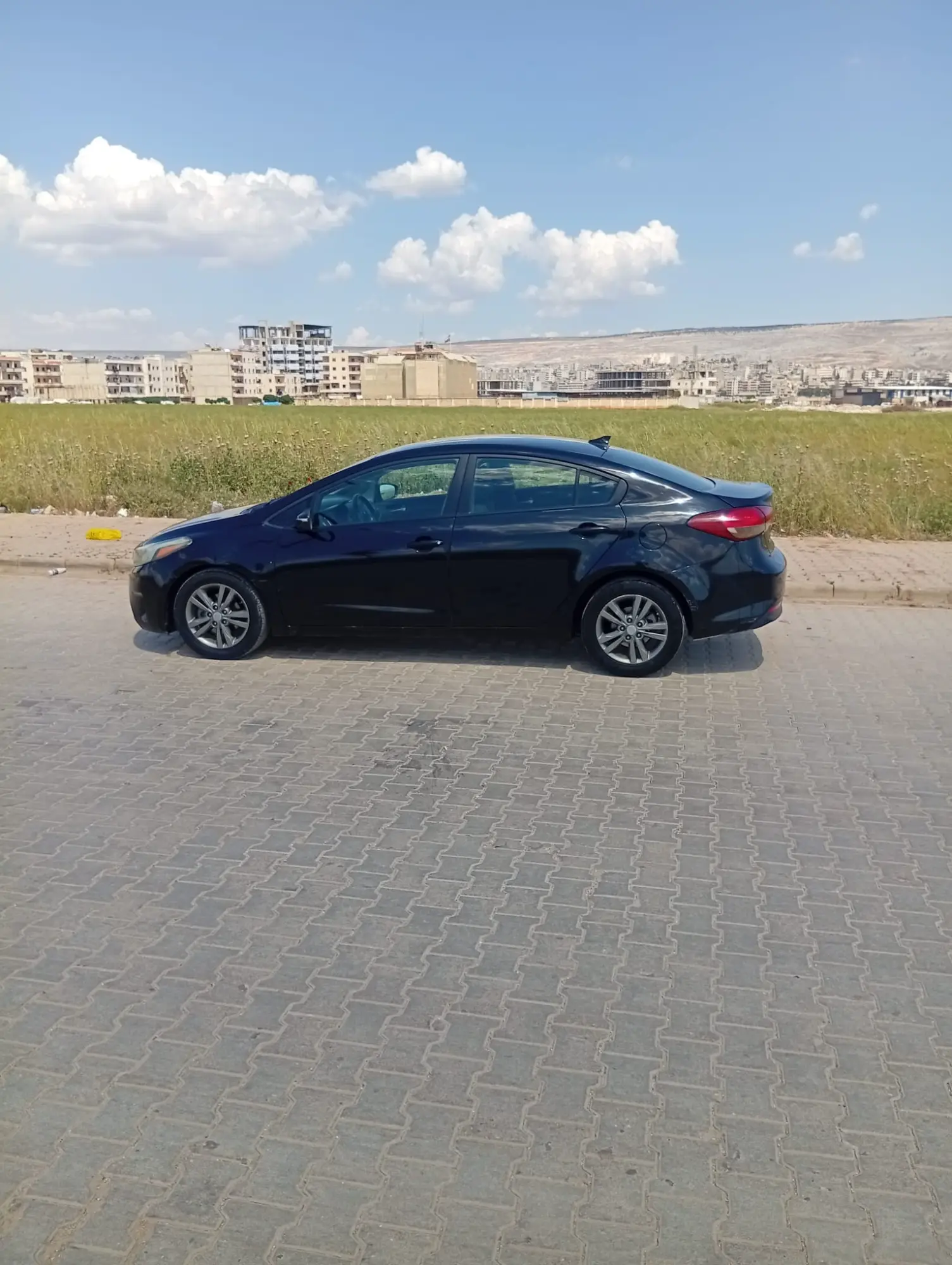 كيا سيراتو 2017 بحالة ممتازة - صورة 3