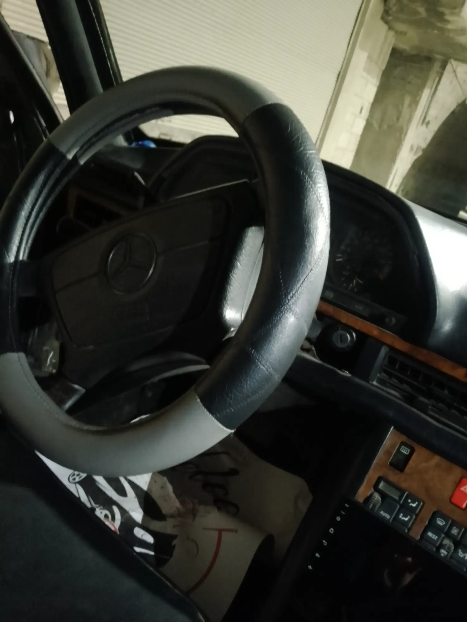 مرسيدس-بنز S-Class موديل 1980 بحالة كلاسيكية مميزة - صورة 1