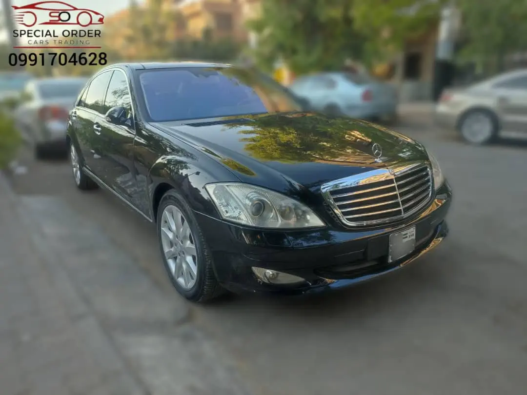 مرسيدس-بنز S500 موديل 2008 بحالة ممتازة - صورة 1