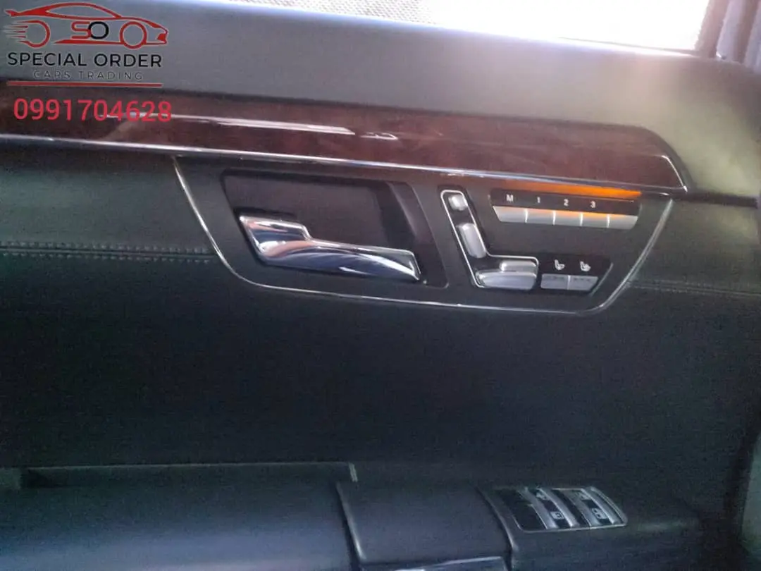 مرسيدس-بنز S500 موديل 2008 بحالة ممتازة - صورة 9