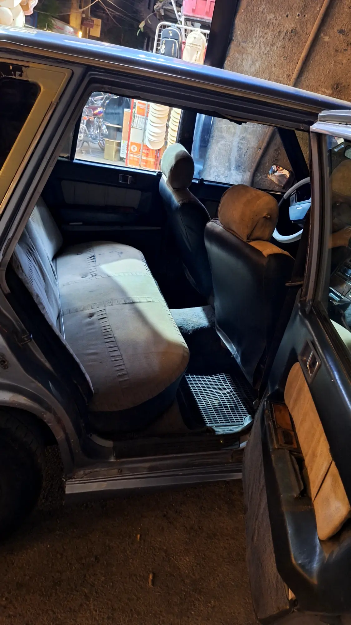 للبيع مازدا 929 ليمتد محرك 2000cc  - صورة 7