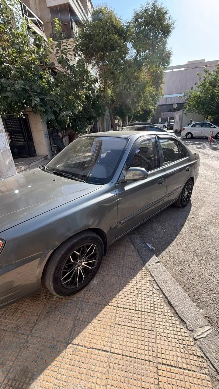 هيونداي أكسنت 2005 بحالة جيدة وعملية - صورة 2