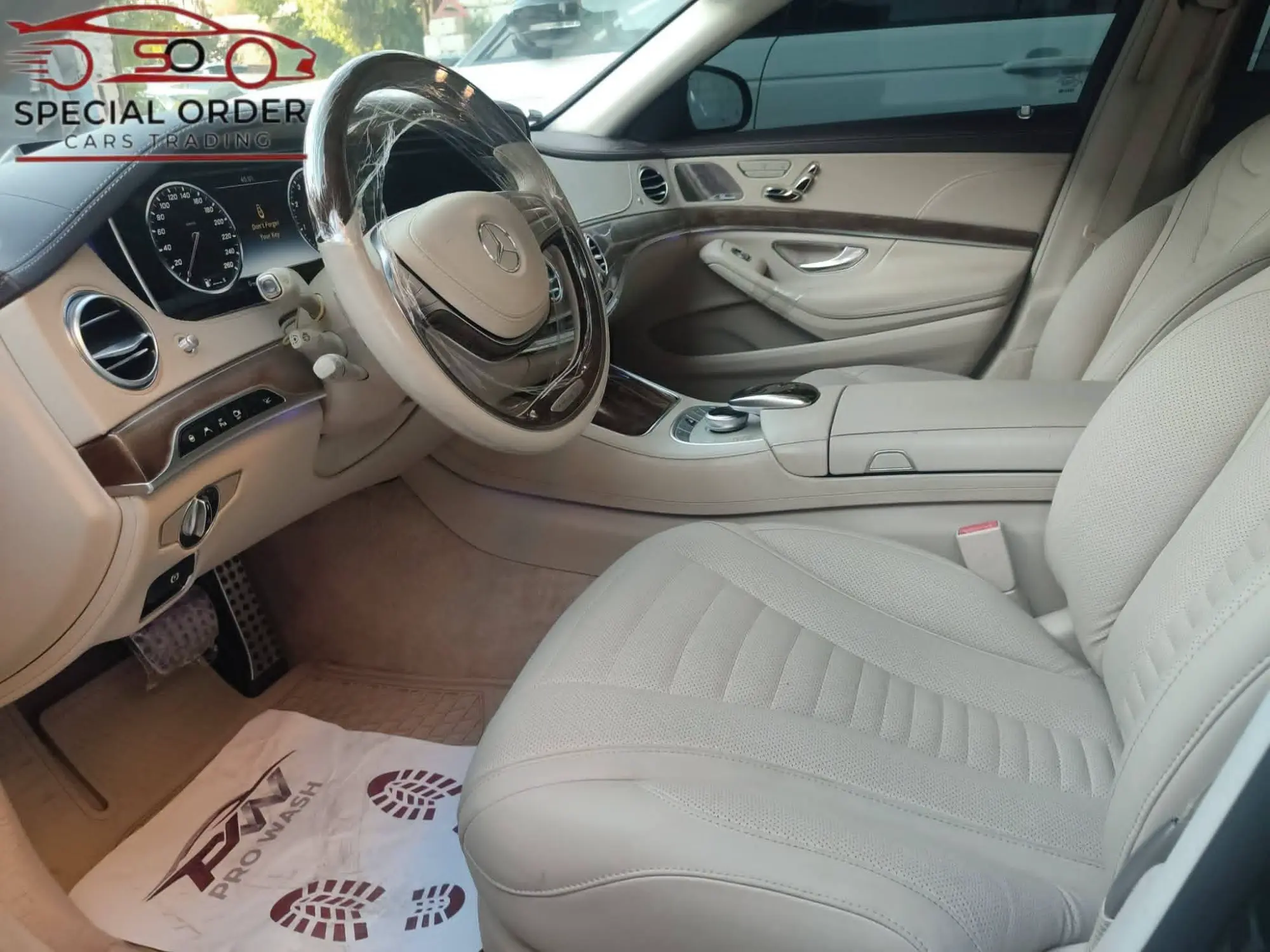 مرسيدس-بنز S500 موديل 2015 بحالة ممتازة - صورة 6