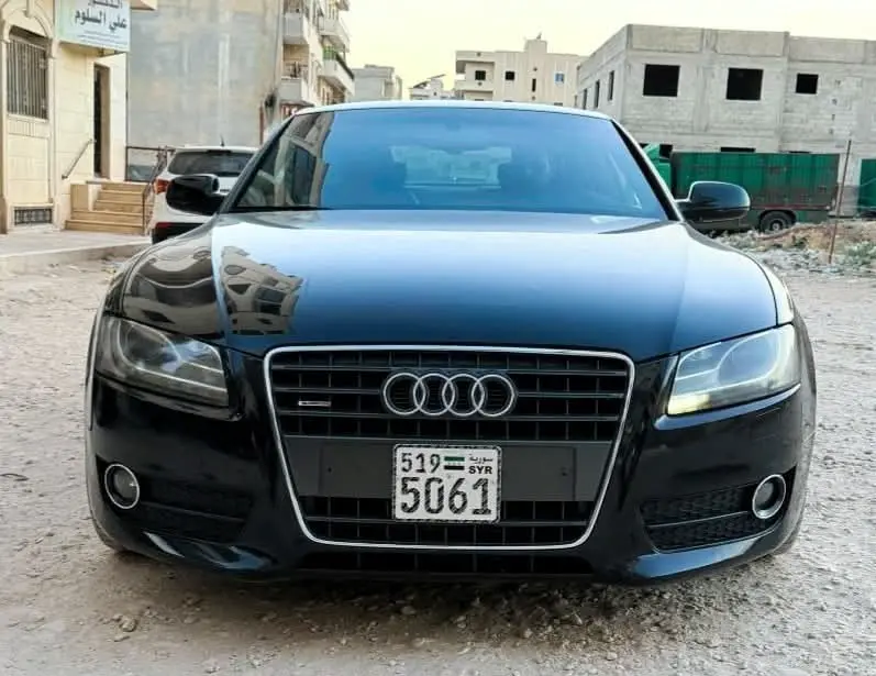 أودي A5 موديل 2011 بحالة ممتازة