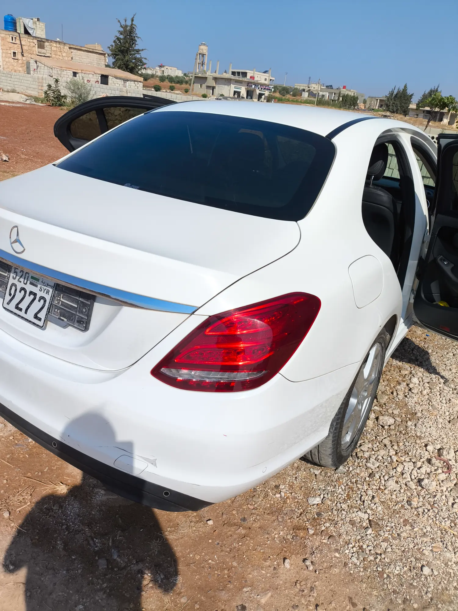 مرسيدس-بنز C200d 2016 بحالة ممتازة - صورة 5