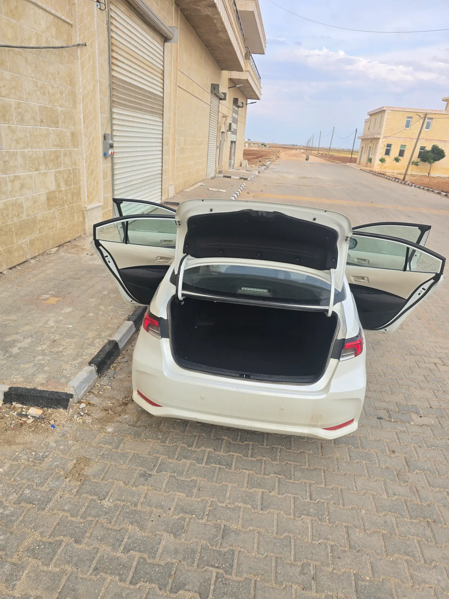 تويوتا كورولا 2023 بحالة ممتازة - صورة 4