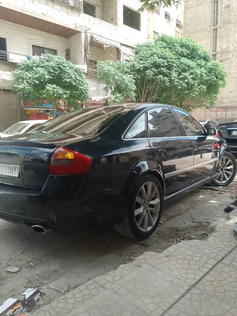 أودي A6 موديل 2004 بحالة جيدة - صورة 8