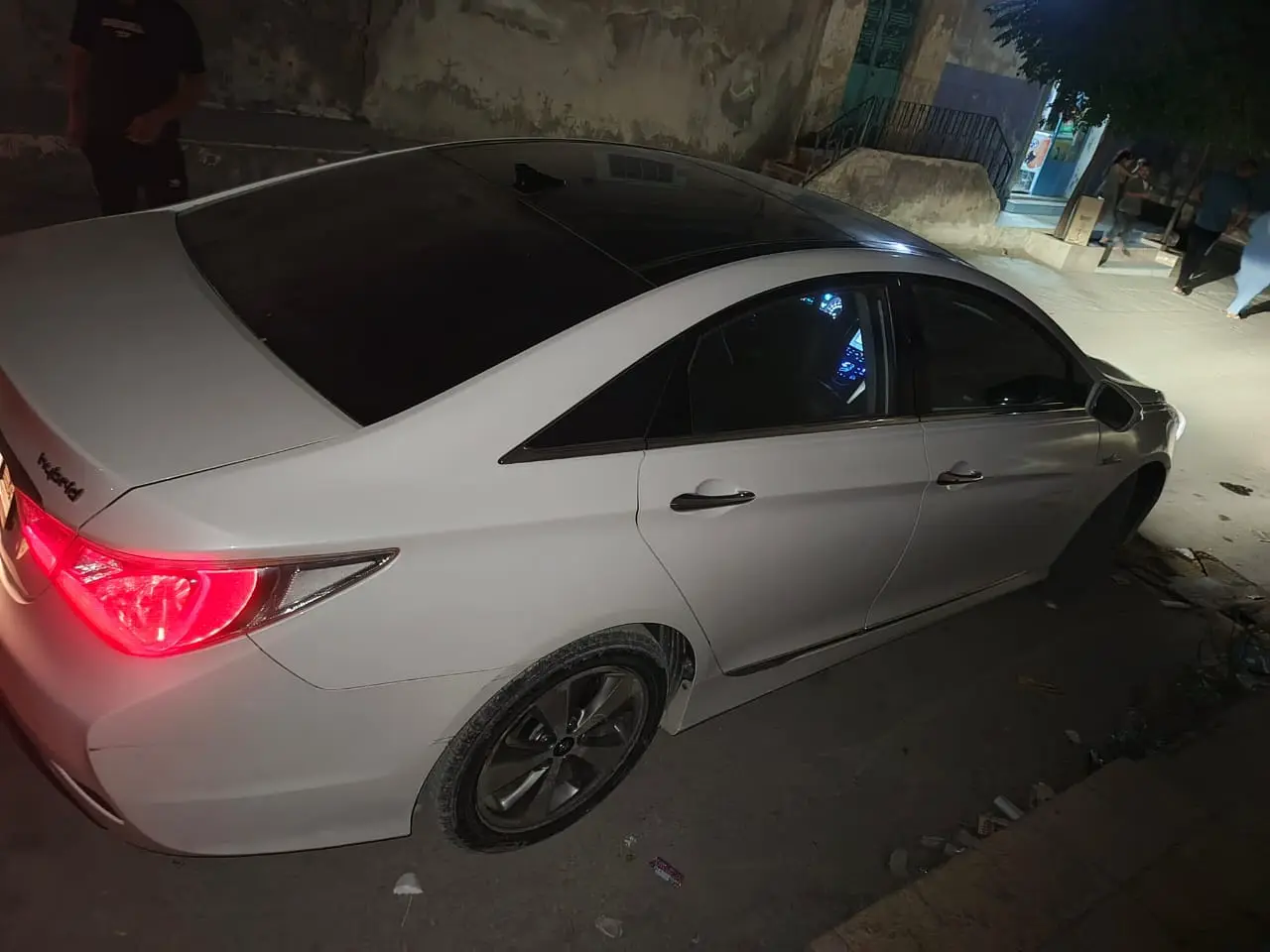 هيونداي سوناتا 2011 بحالة ممتازة - صورة 3