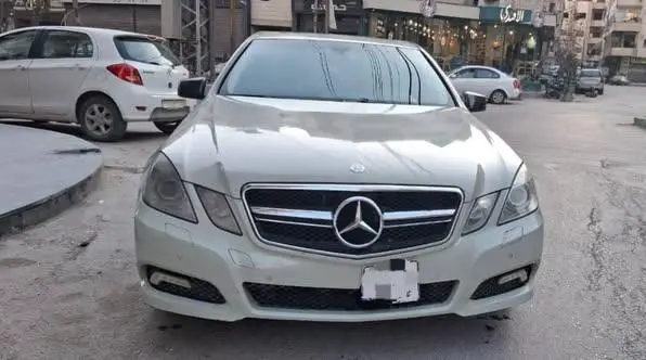 مرسيدس-بنز E-Class 2010 بحالة ممتازة
