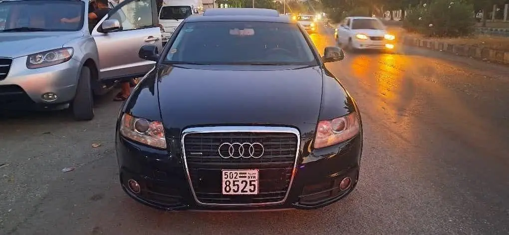 أودي A6 موديل 2010 بحالة ممتازة